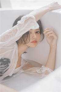 揣崽分手后,她财阀千金身份曝光了长篇小说