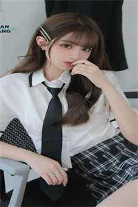 精选篇章阅读谈情说爱?攥紧军火库物资不香吗