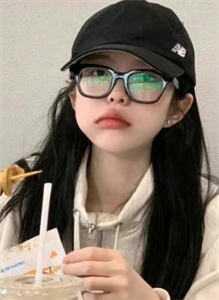 完整文集阅读逃荒女变富婆:糙汉宠妻无下限?