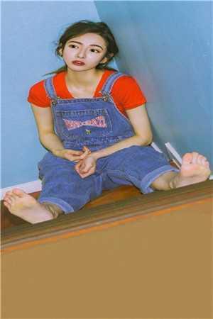 畅读佳作重生不舔校草后,反被他求婚啦