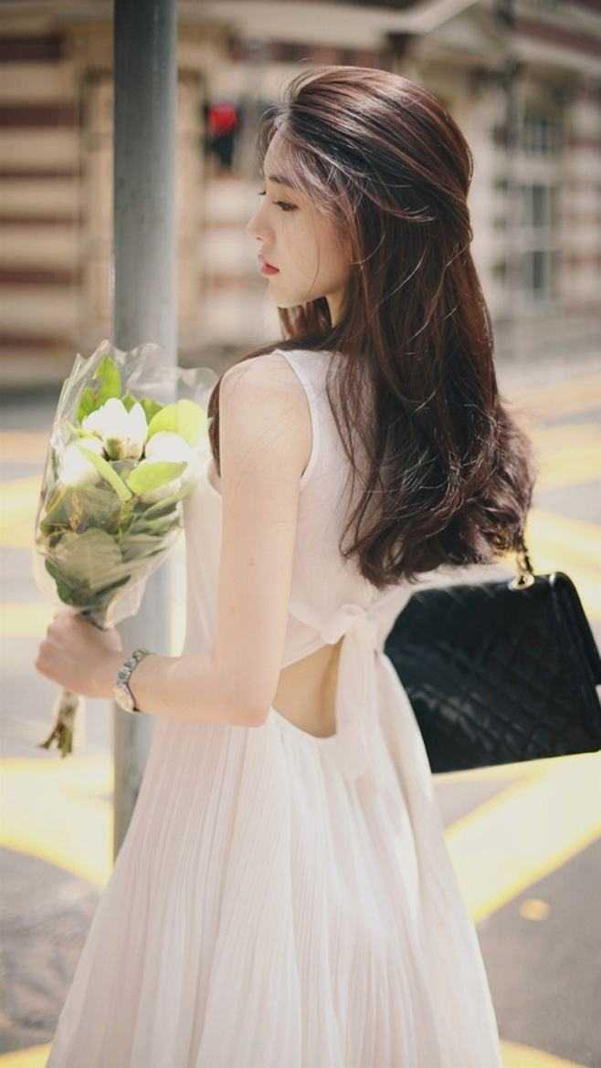 精品文穿成反派白月光了,但主角是我弟