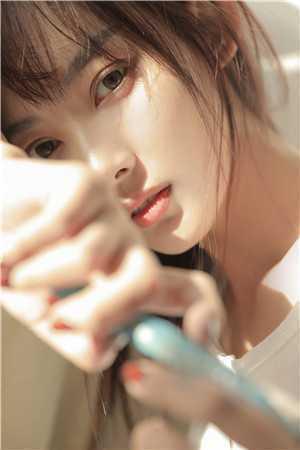 快穿:在甜文里被大佬们亲哭后续