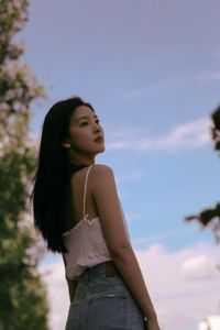 为留住皇后娘娘,陛下开始用男色了