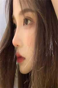 召唤百万大军,女帝给我削苹果